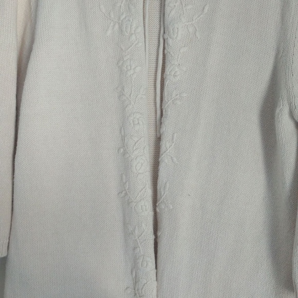 Denim & Co Cream Full Length Shawl - Picture 4 of 6